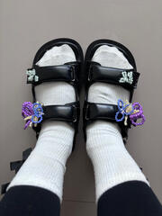 cute sandals!