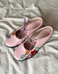 sepatu pink 💗